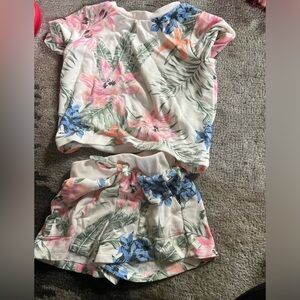 Cute set shorts and top